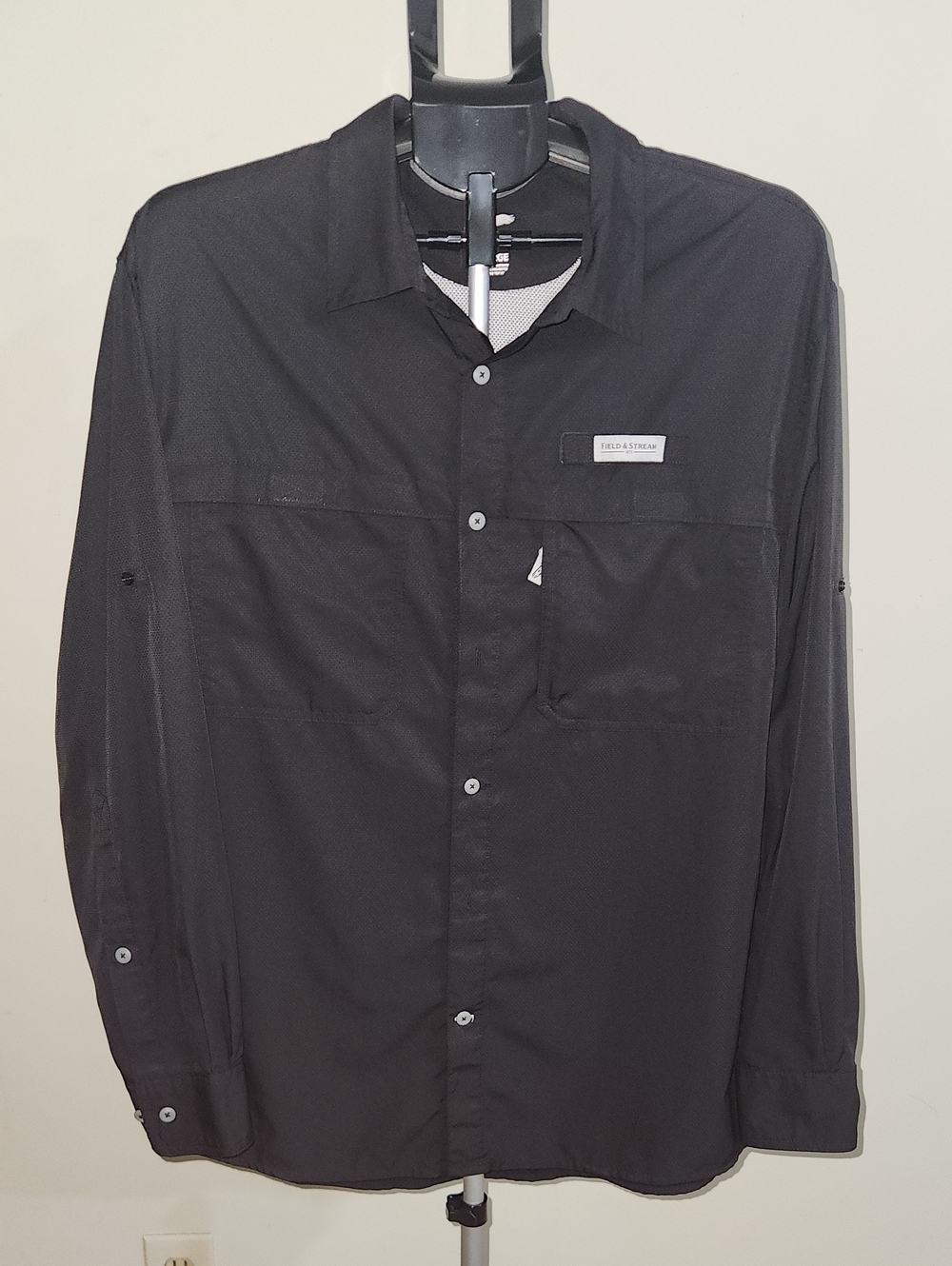 Field & Stream Black Lightweight Men's Long Sleeve Vented Shirt. Size Large.